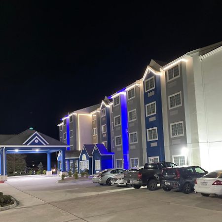 Microtel Inn And Suites Baton Rouge Airport Exterior foto